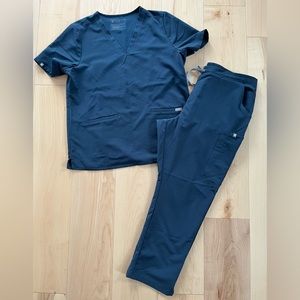 Figs Dark Habour Casma 3 Pocket XL& Yola skinny scrub pant XL Petite